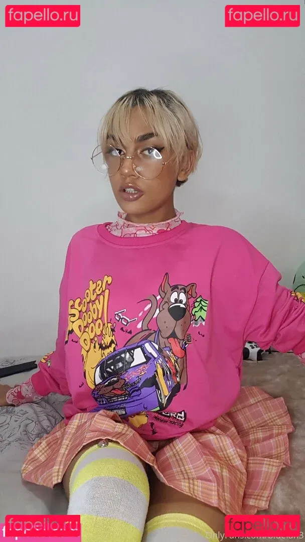 bluelah3 Onlyfans Photo Gallery 