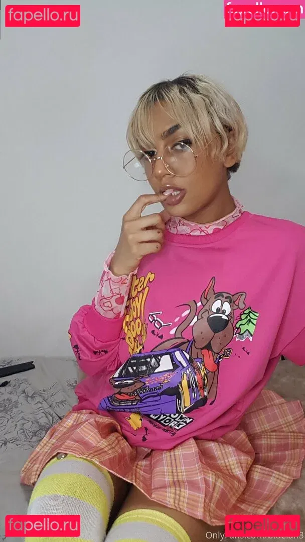 bluelah3 Onlyfans Photo Gallery 