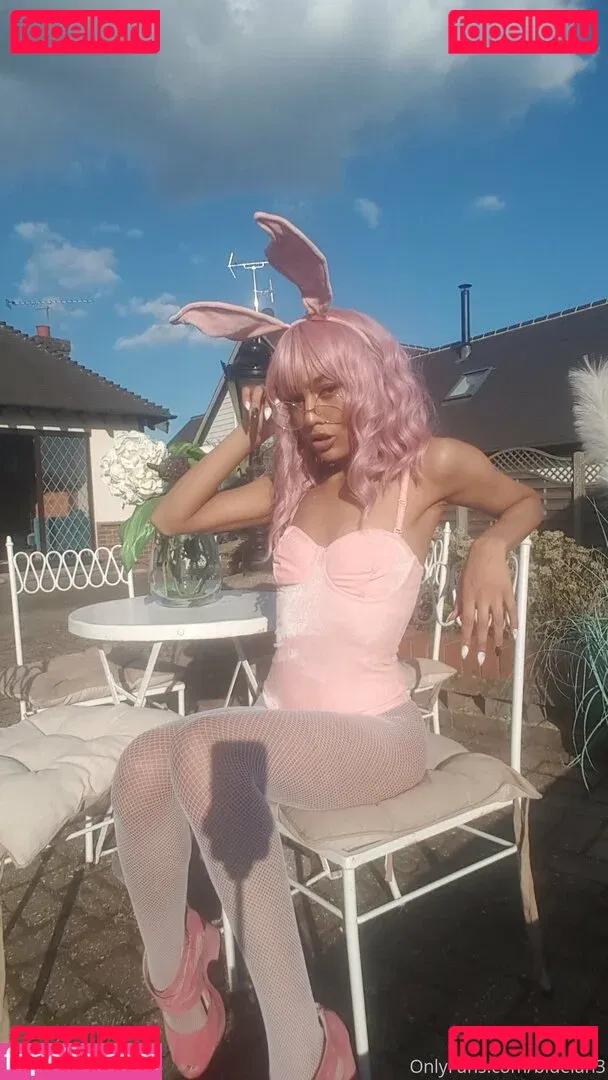 bluelah3 Onlyfans Photo Gallery 