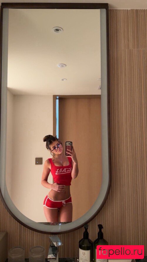 Cat Pisciotta / cat.pisciotta Nude Onlyfans Photo 8
