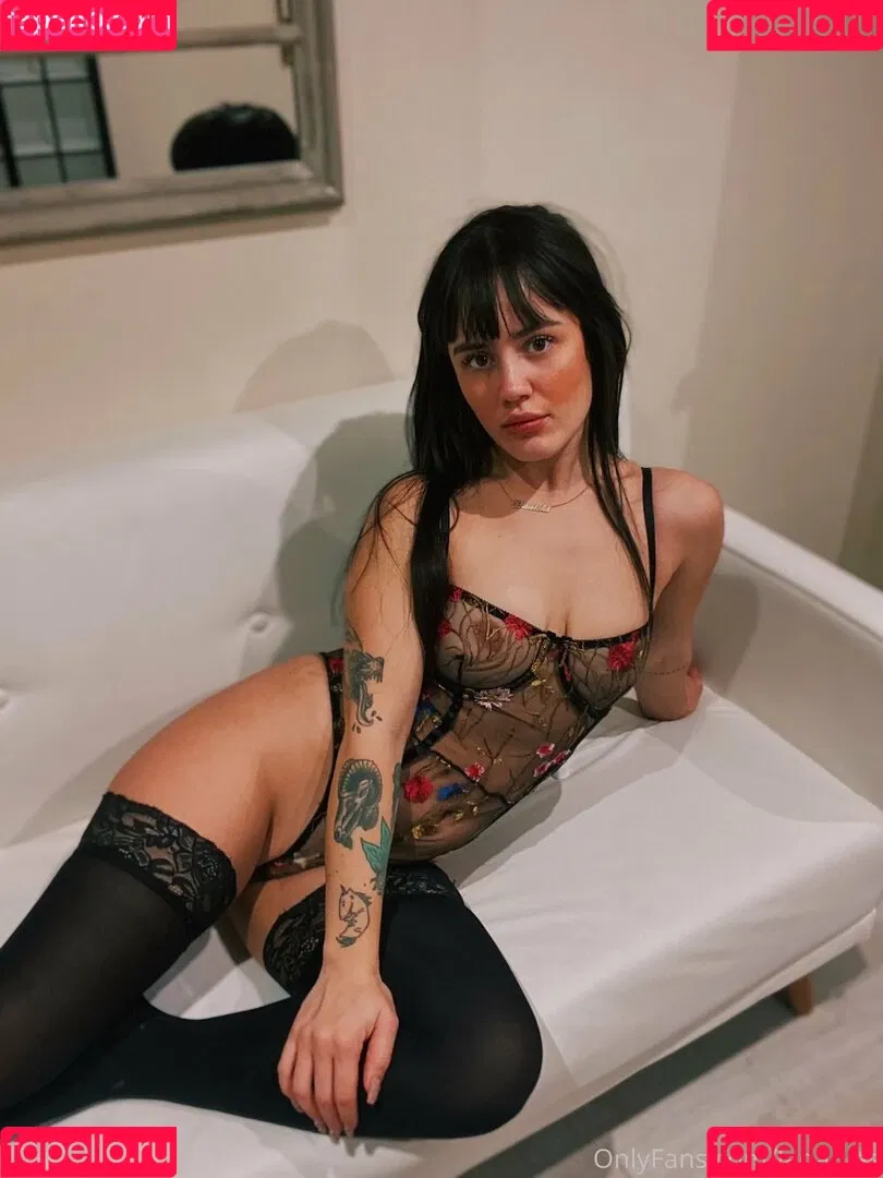 Ladanies Onlyfans Photo Gallery 