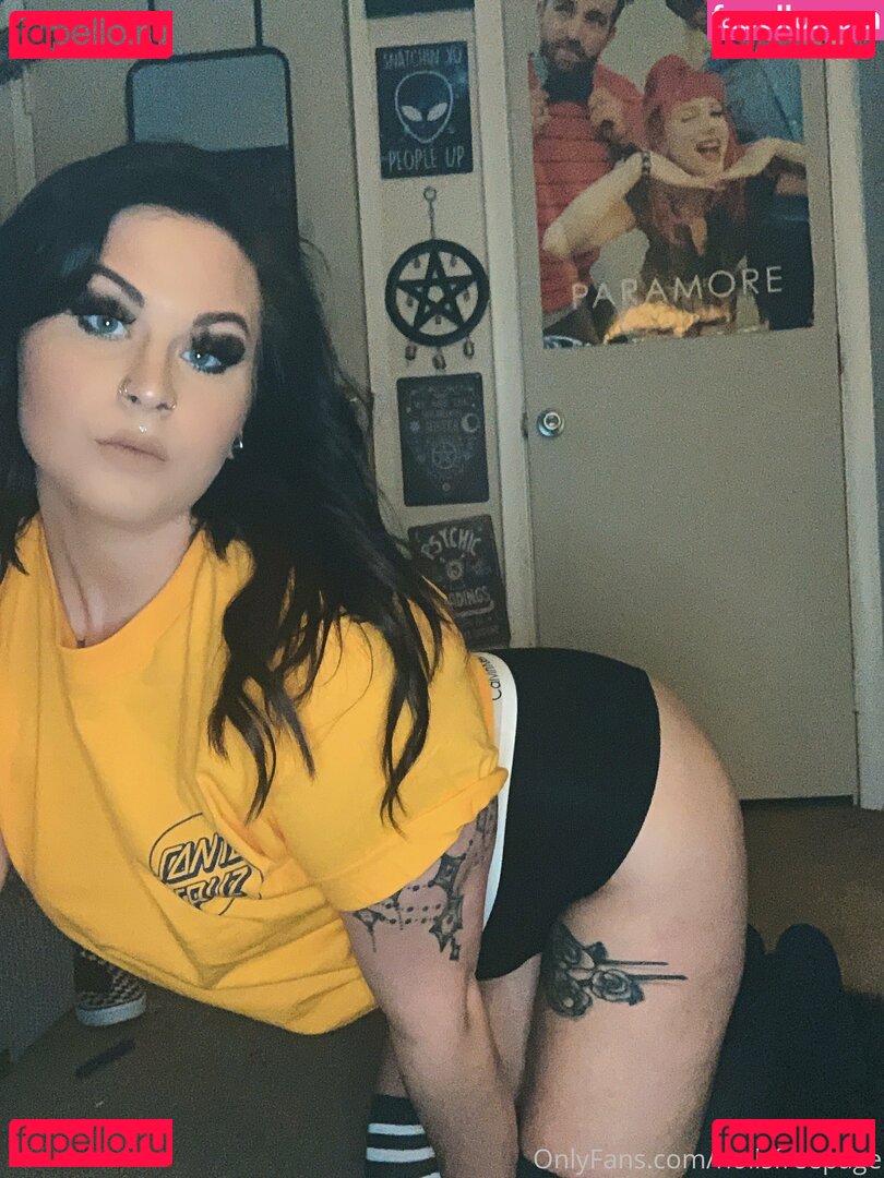 hollsfreepage / hollylouisefry Onlyfans Photo Gallery 