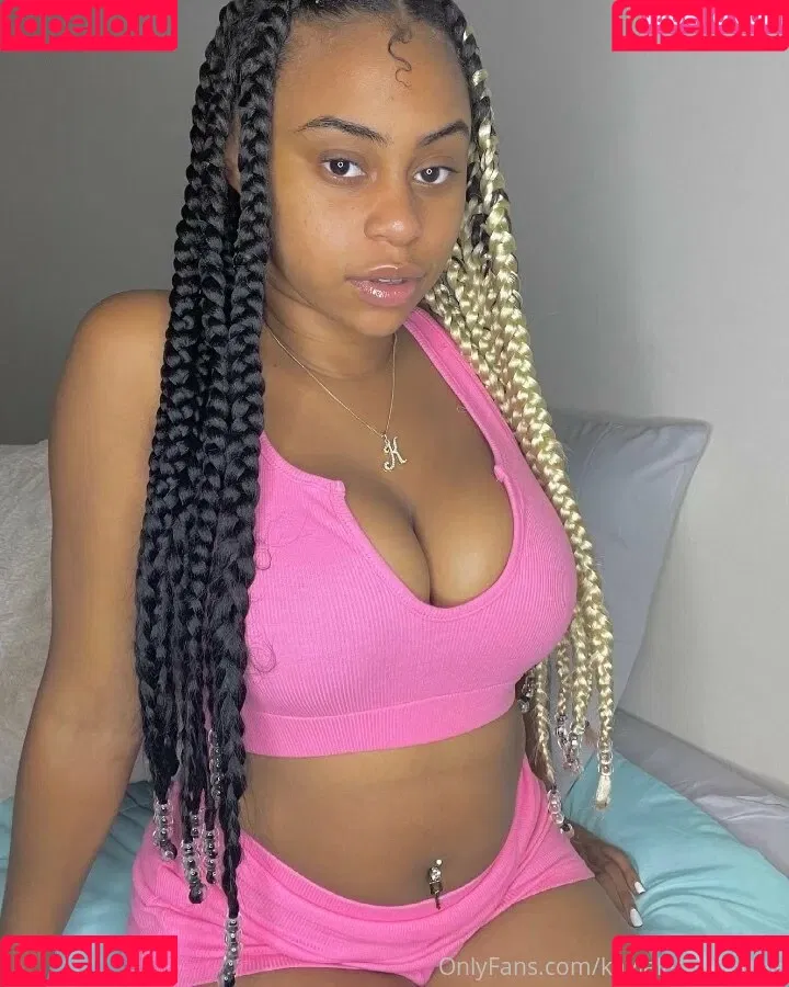 kaylalebombbb Onlyfans Photo Gallery 