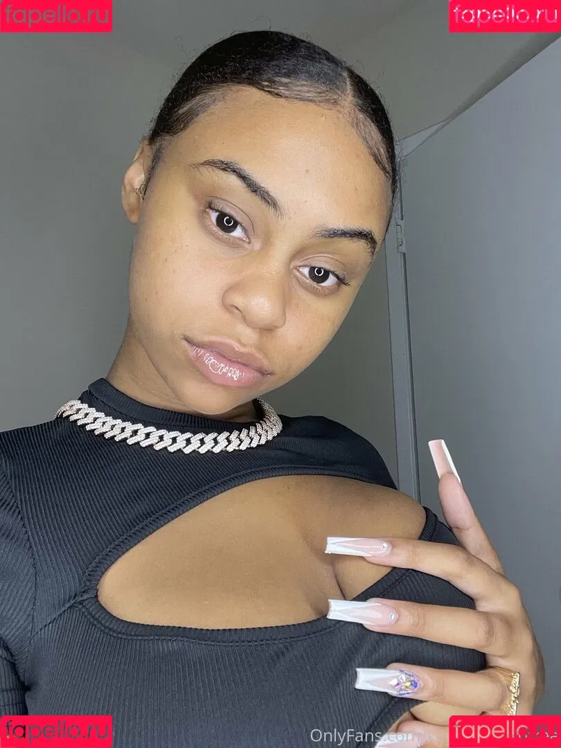 kaylalebombbb Onlyfans Photo Gallery 
