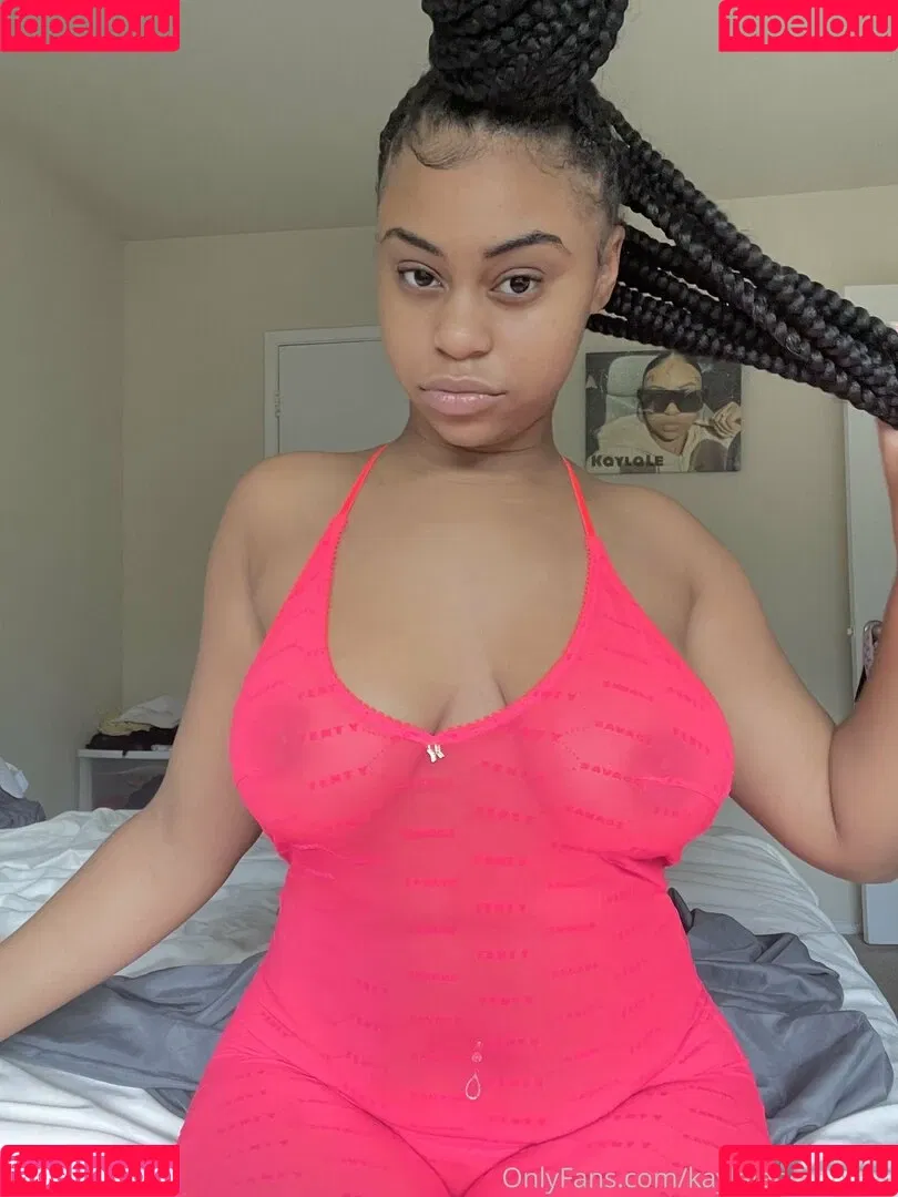 kaylalebombbb Onlyfans Photo Gallery 