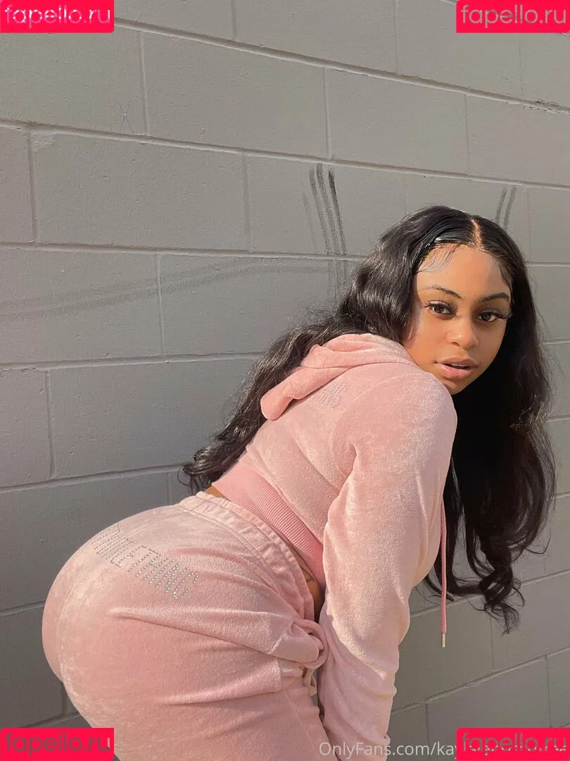 kaylalebombbb Onlyfans Photo Gallery 