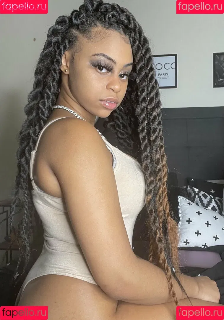 kaylalebombbb Onlyfans Photo Gallery 