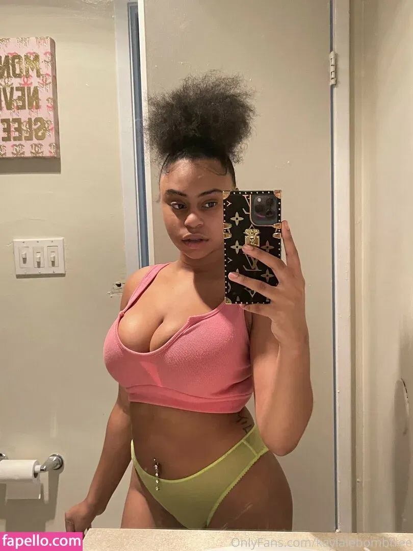 kaylalebombbb Onlyfans Photo Gallery 