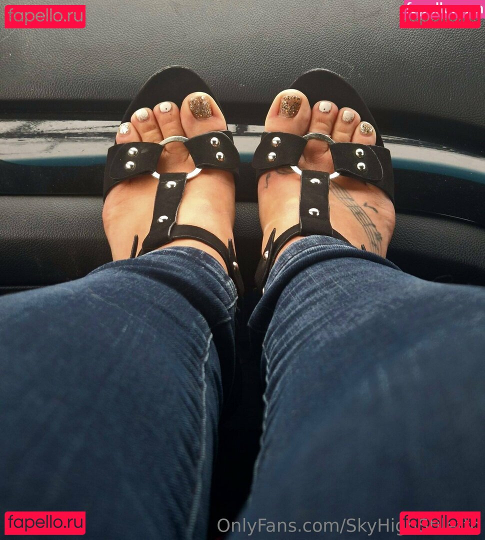 skyhighstiletto Nude Onlyfans Photo 24