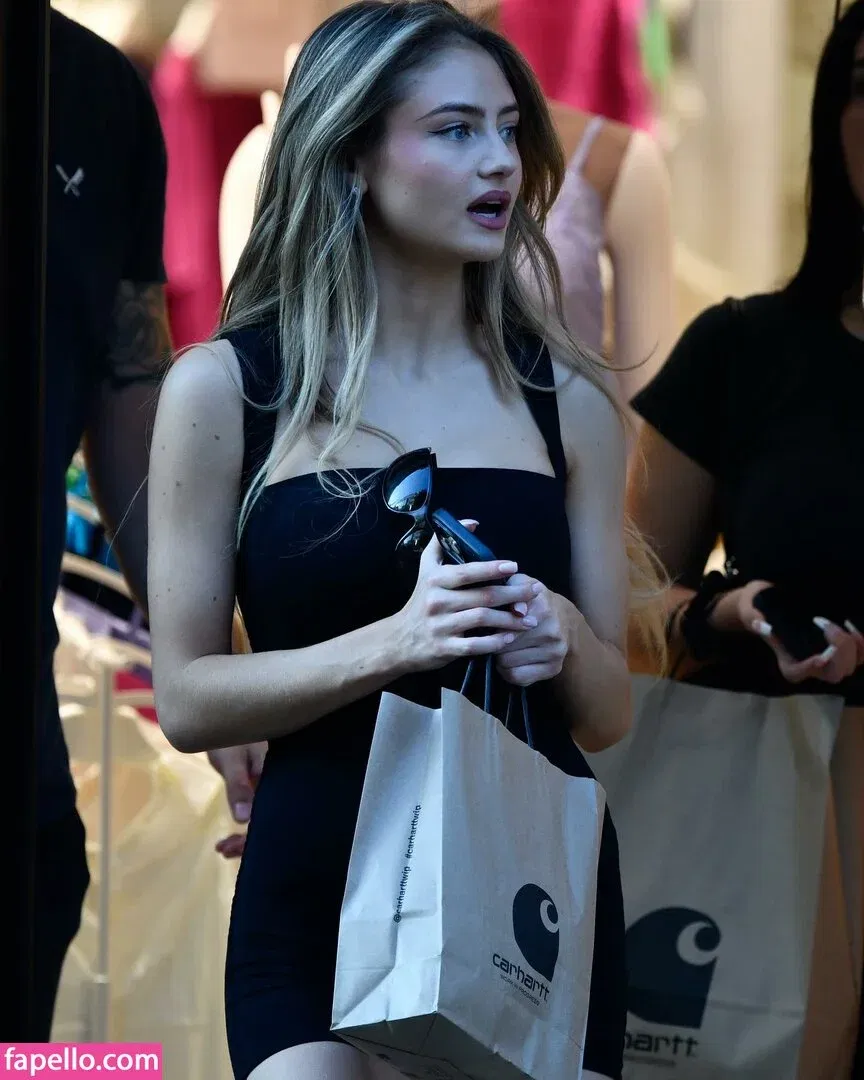 Leni Klum Onlyfans Photo Gallery 