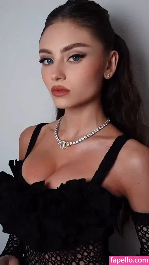 Leni Klum Onlyfans Photo Gallery 