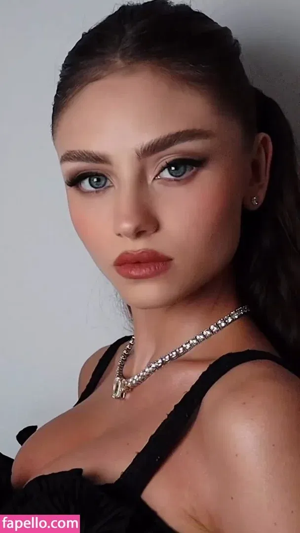 Leni Klum Onlyfans Photo Gallery 