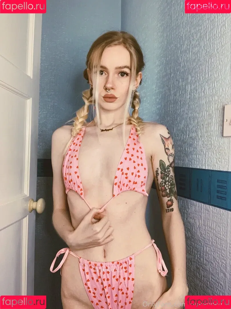 queengem__ Onlyfans Photo Gallery 