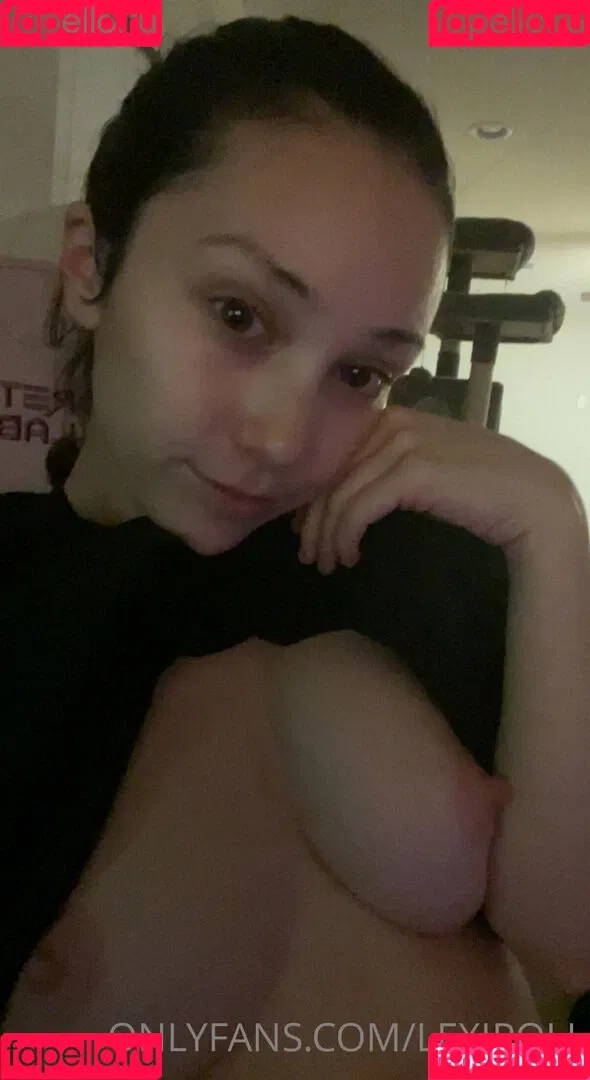 Lexi Poll ASMR Onlyfans Photo Gallery 