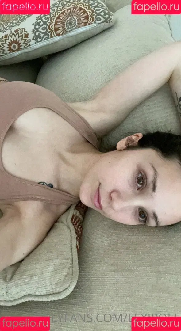 Lexi Poll ASMR Onlyfans Photo Gallery 