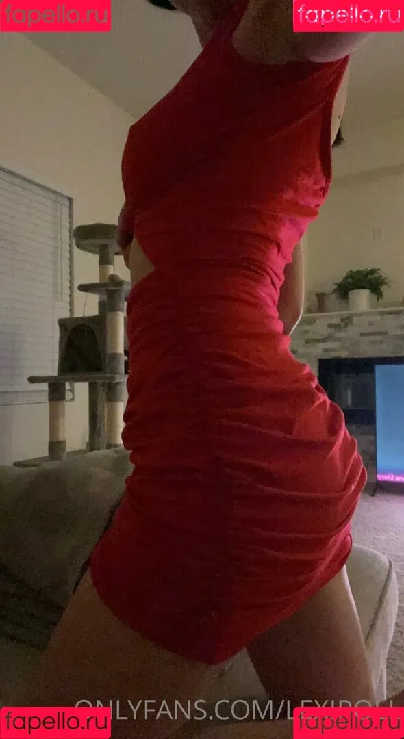 Lexi Poll ASMR Onlyfans Photo Gallery 