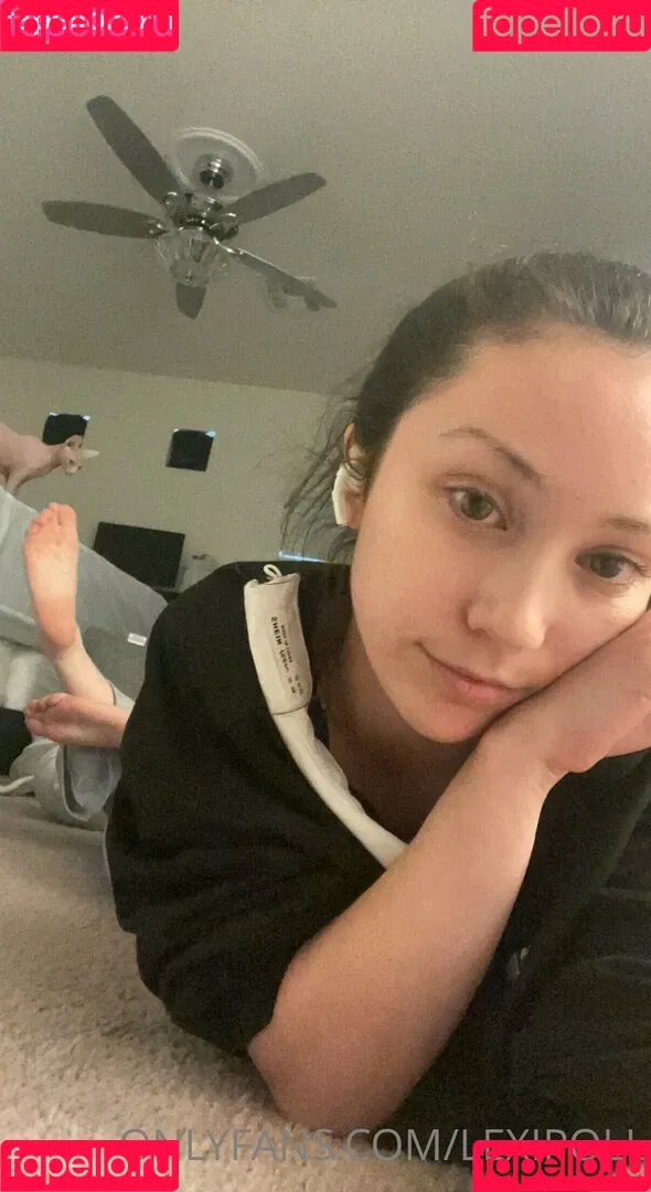 Lexi Poll ASMR Onlyfans Photo Gallery 