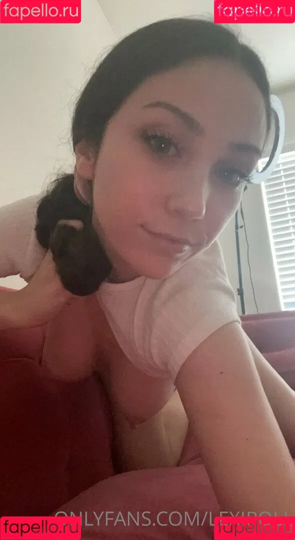 Lexi Poll ASMR Onlyfans Photo Gallery 