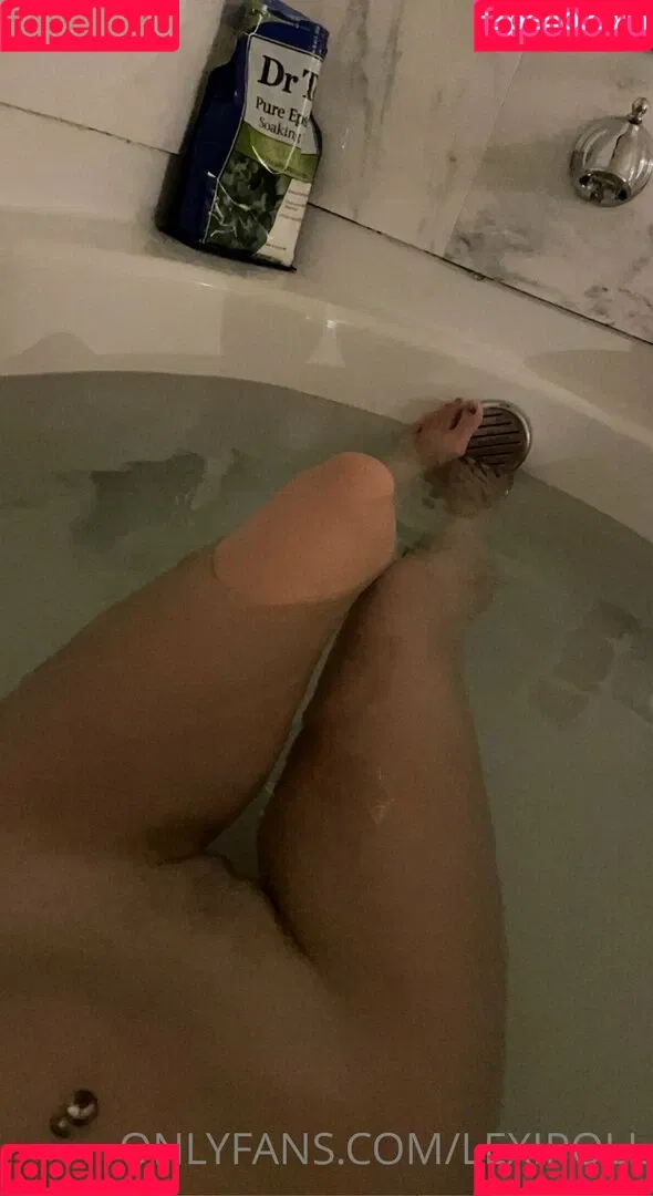 Lexi Poll ASMR Onlyfans Photo Gallery 