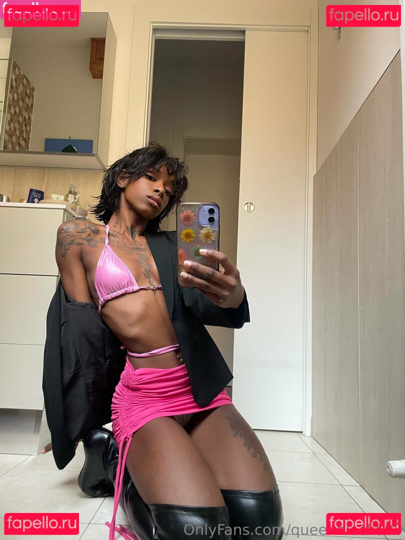 queenblack339 / queenblack699 Onlyfans Photo Gallery 