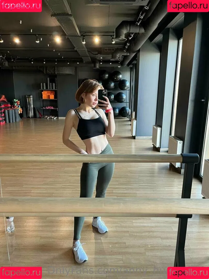 anny_huge_tits1 Onlyfans Photo Gallery 