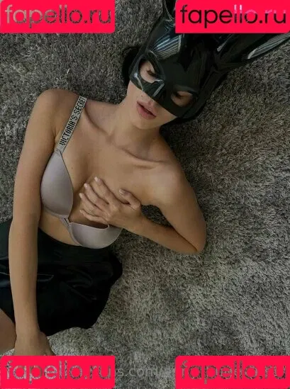 anny_huge_tits1 Onlyfans Photo Gallery 