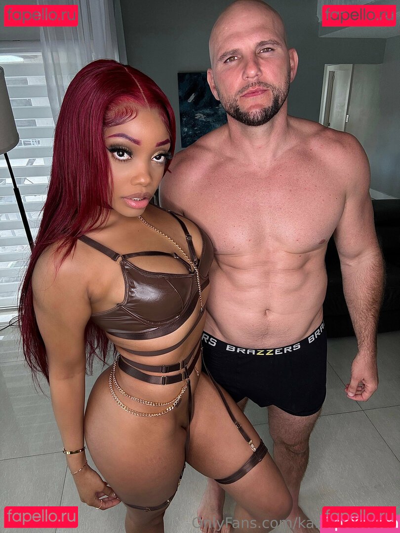 karmelkaykay Onlyfans Photo Gallery 