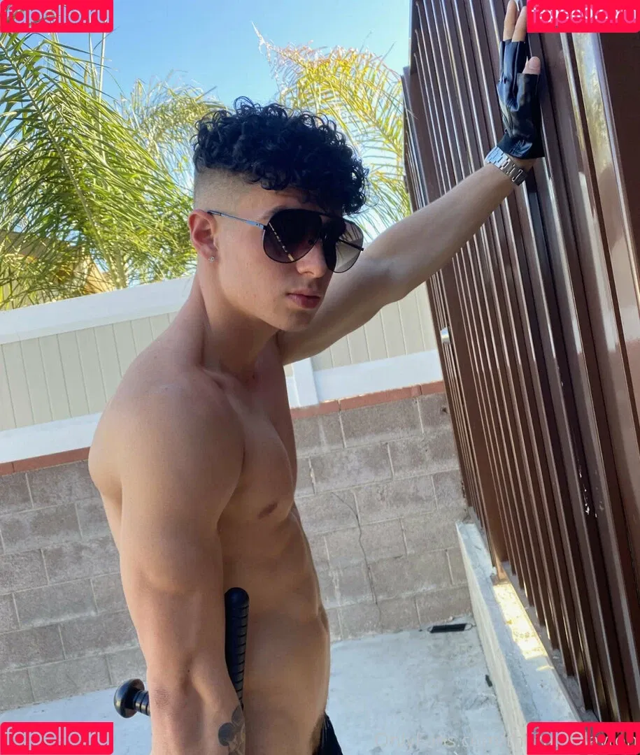 thezachclayton Onlyfans Photo Gallery 