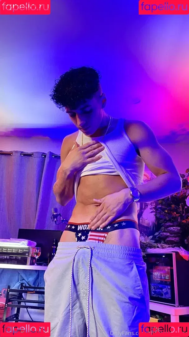 thezachclayton Onlyfans Photo Gallery 