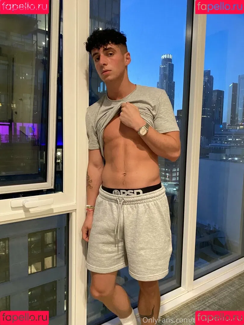 thezachclayton Onlyfans Photo Gallery 