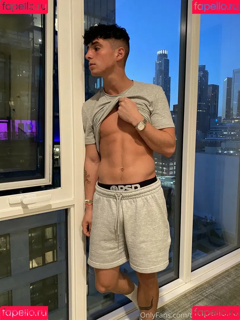 thezachclayton Onlyfans Photo Gallery 