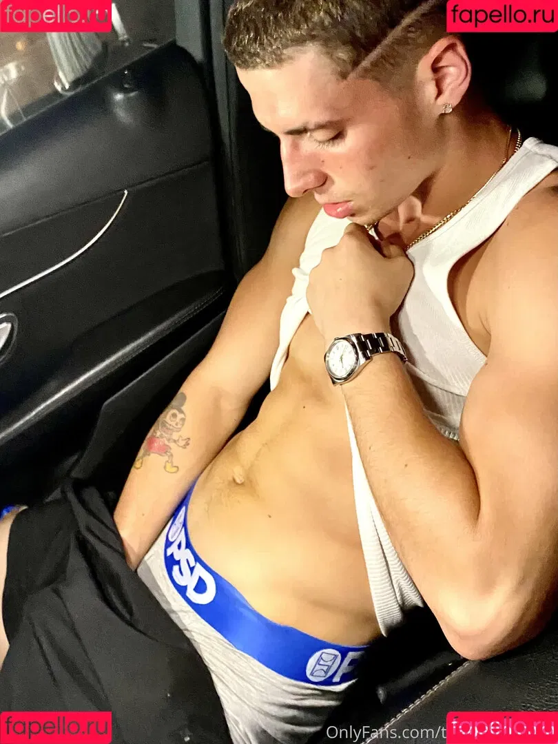 thezachclayton Onlyfans Photo Gallery 