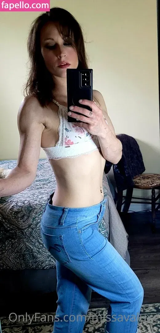 ava.luxe Onlyfans Photo Gallery 