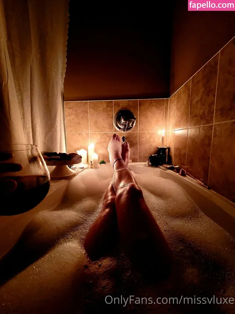 ava.luxe Onlyfans Photo Gallery 