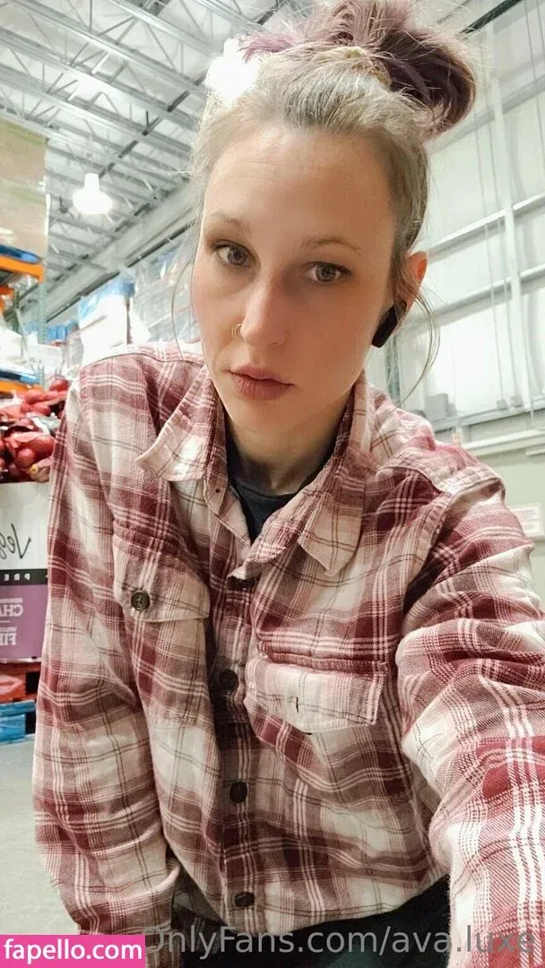 ava.luxe Onlyfans Photo Gallery 