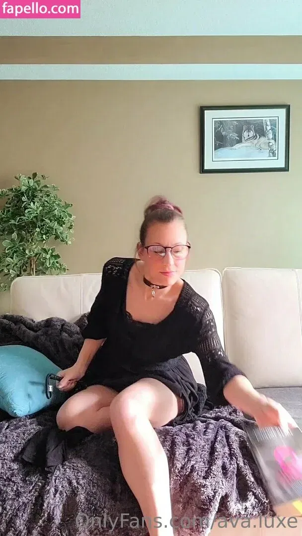 ava.luxe Onlyfans Photo Gallery 