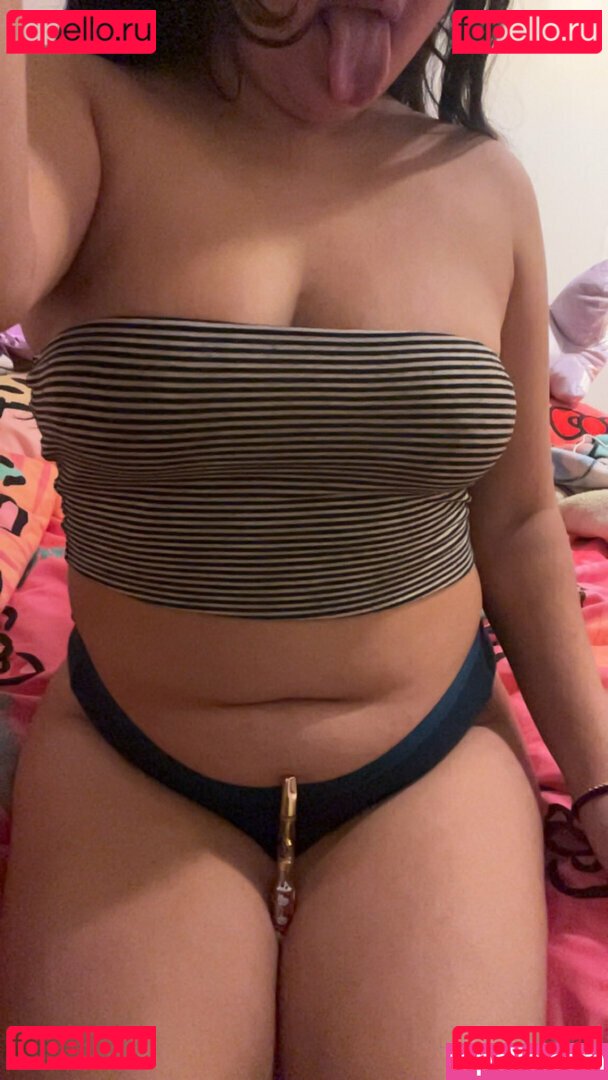 diablaxmami2 / lucyph3r_ Onlyfans Photo Gallery 