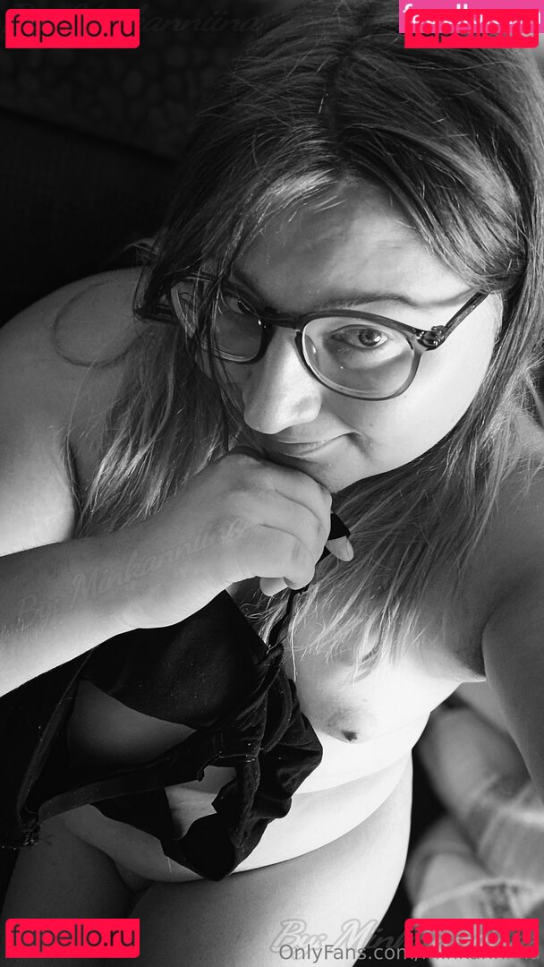 minkanniina Onlyfans Photo Gallery 