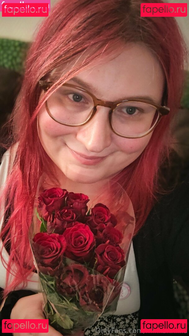 minkanniina Onlyfans Photo Gallery 