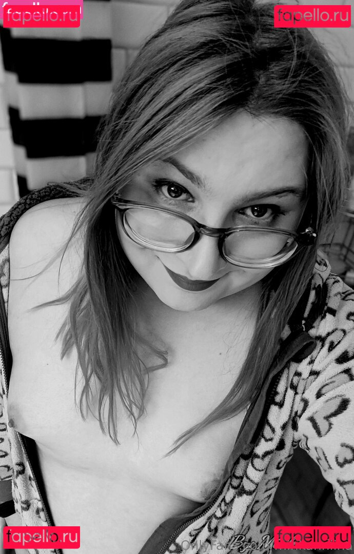 minkanniina Onlyfans Photo Gallery 