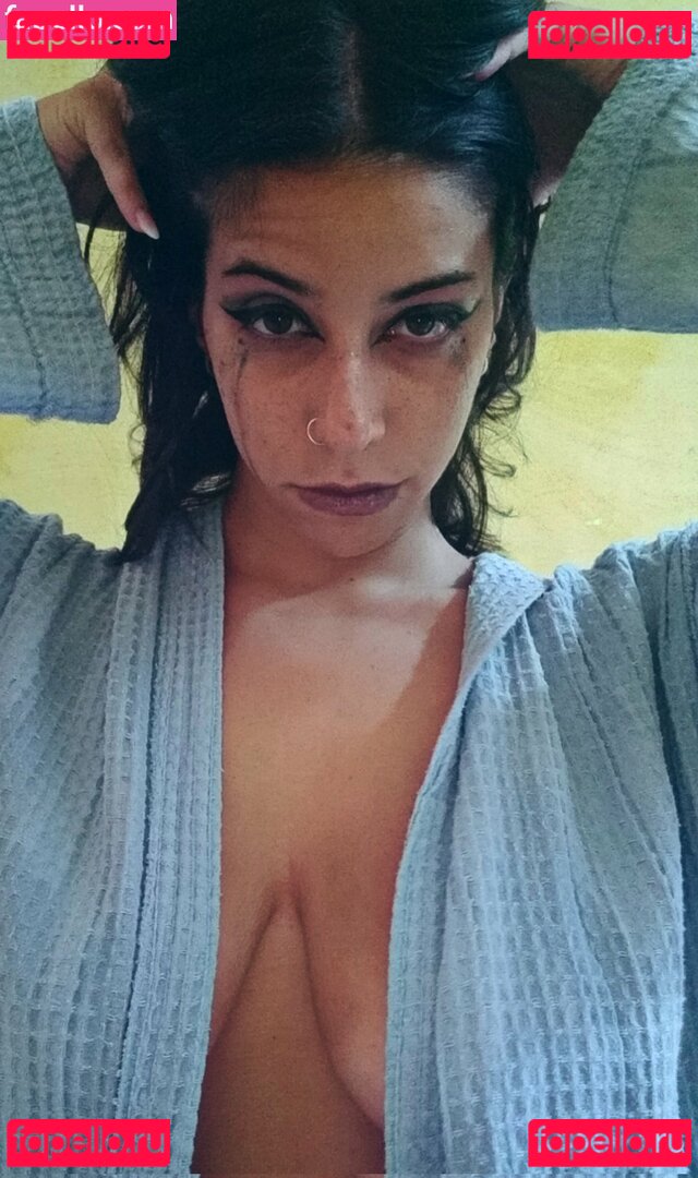 shintillante Nude Onlyfans Photo 4