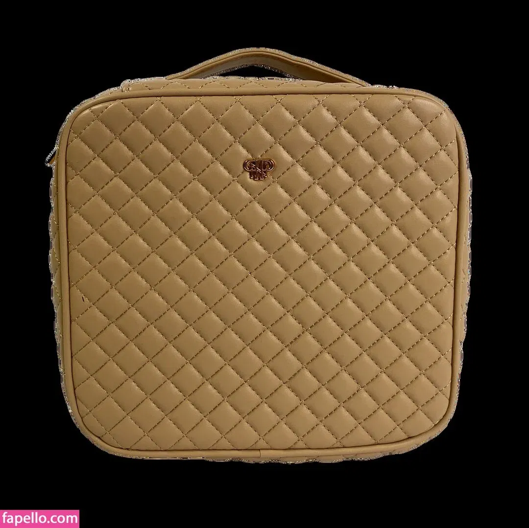 Mini diva Onlyfans Photo Gallery 