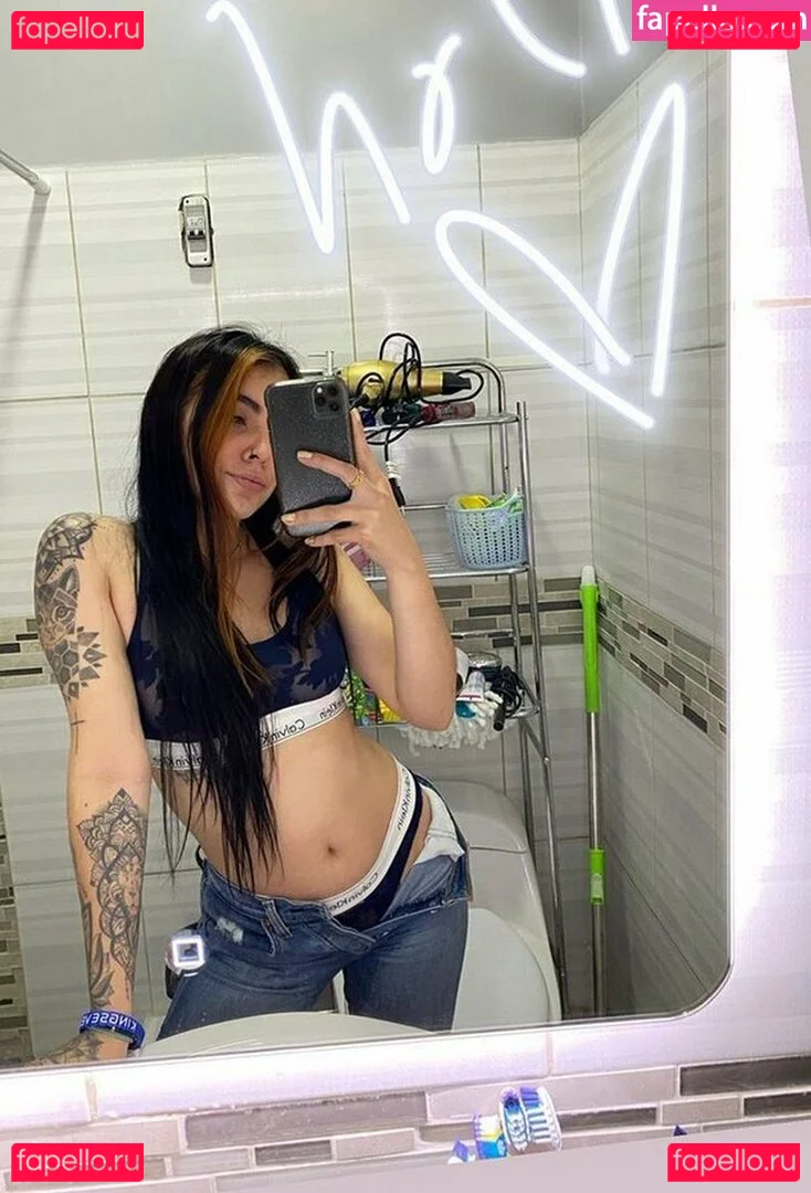 mikaelamvpoficial Onlyfans Photo Gallery 