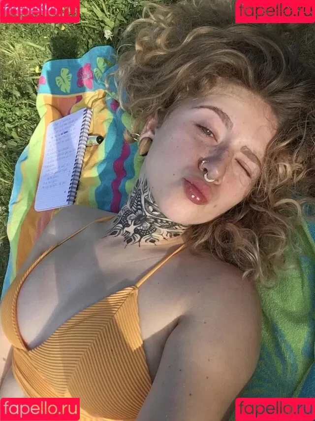Maryjane Auryn Onlyfans Photo Gallery 