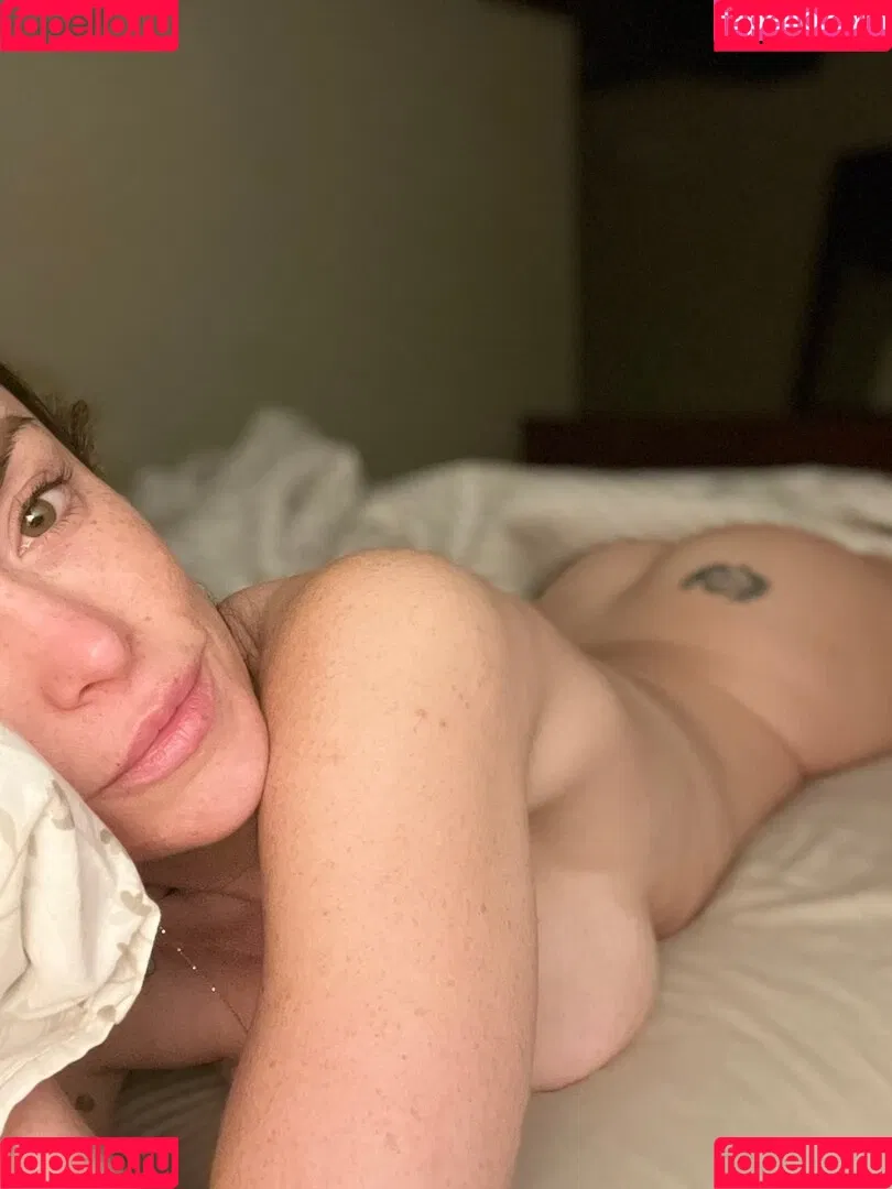 Lainey Griffin Onlyfans Photo Gallery 