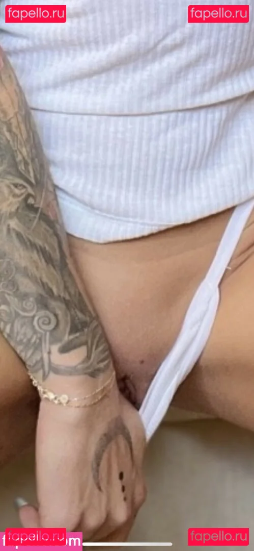 Lainey Griffin Onlyfans Photo Gallery 