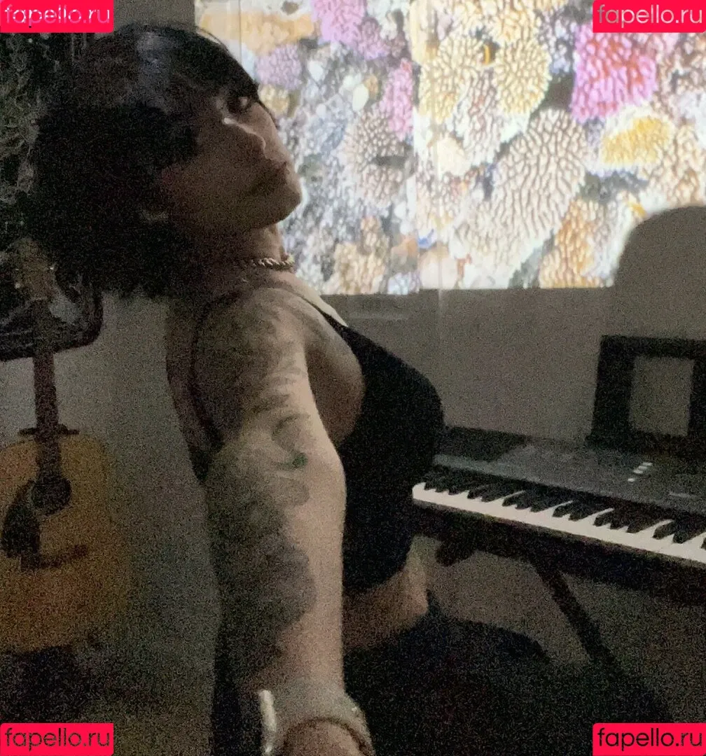 Redroomromance Onlyfans Photo Gallery 