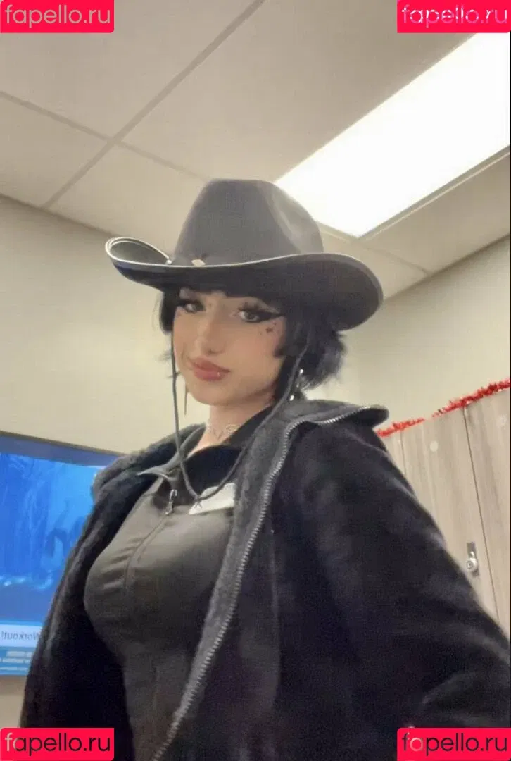 Redroomromance Onlyfans Photo Gallery 