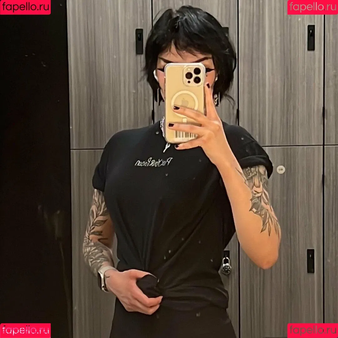 Redroomromance Onlyfans Photo Gallery 