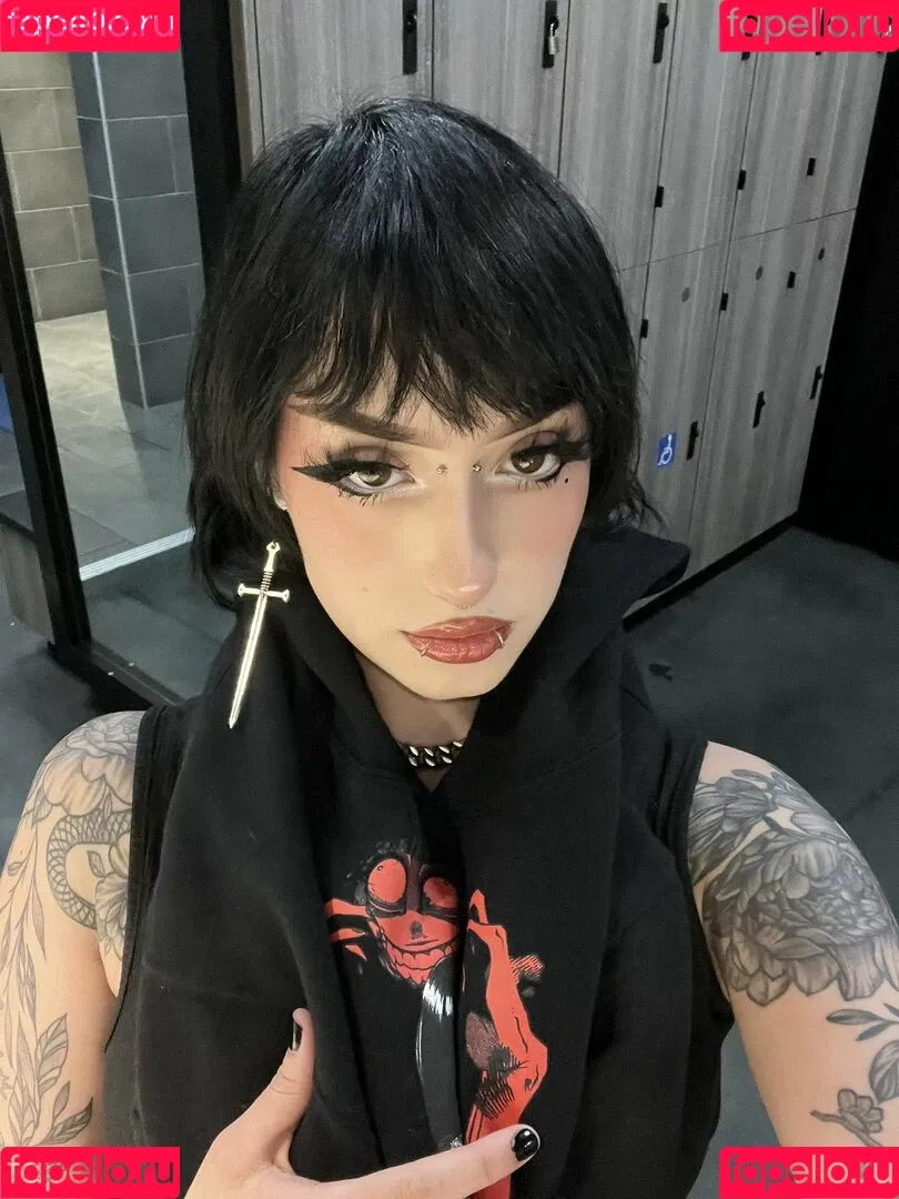 Redroomromance Onlyfans Photo Gallery 